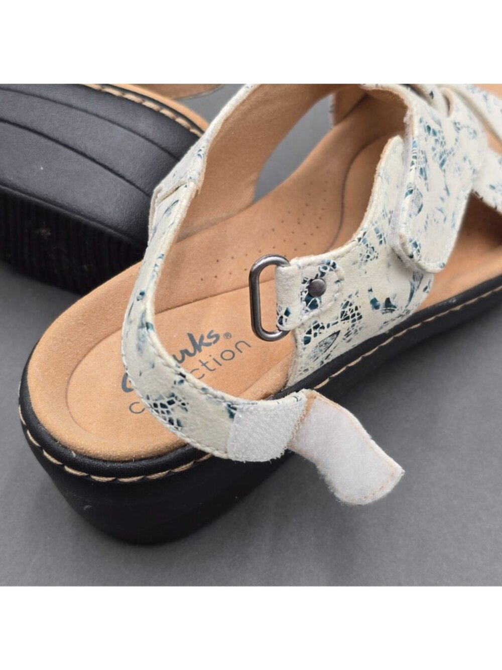 Clarks Merliah Echo Floral Wedge Sandals 7.5 White Blue Leather Slide Adjustable - Picture 12 of 12